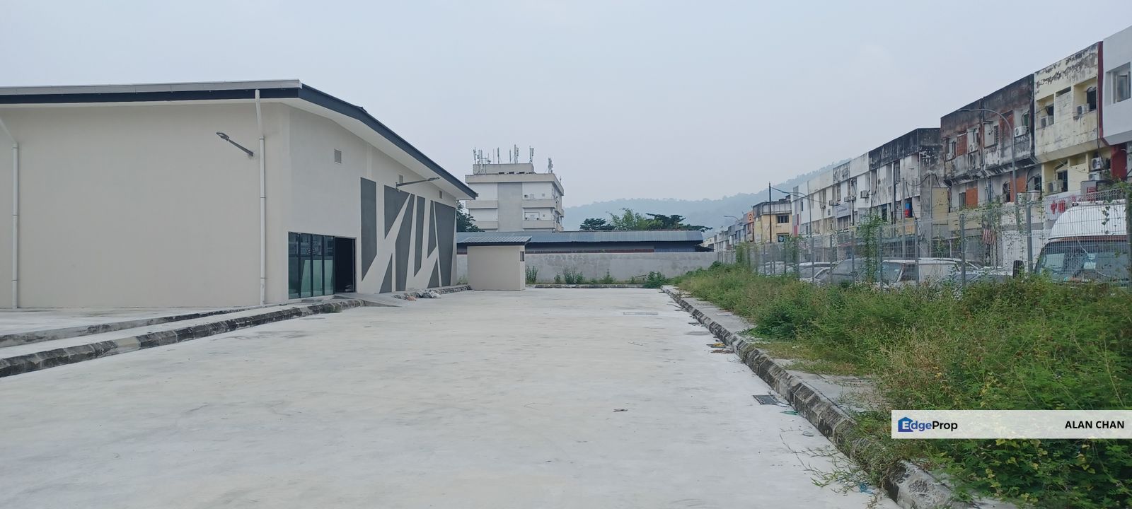Taman Muda Bungalow Building, Warehouse Unit with Super-large parking lot For Rent, Kuala Lumpur, Ampang