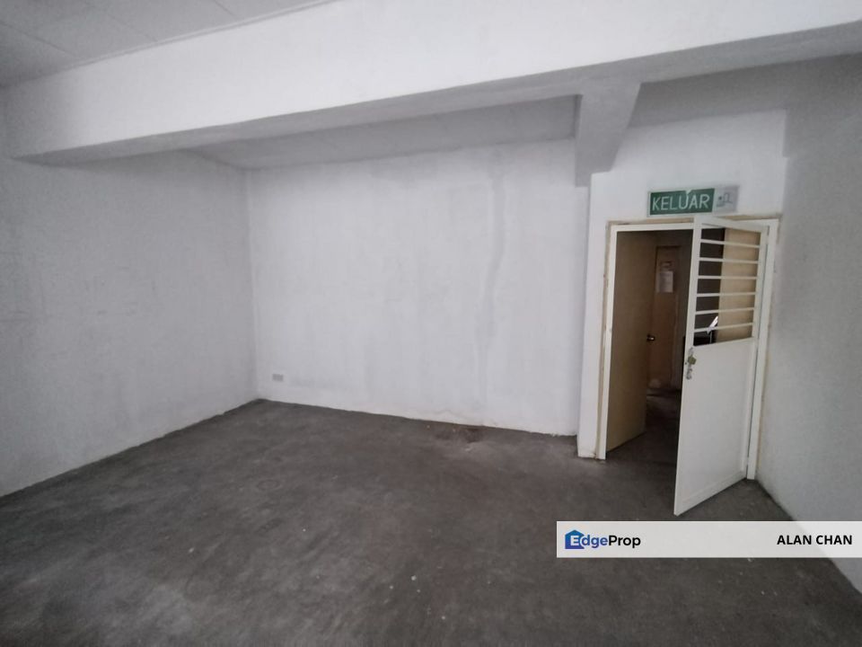 FOR SALE – 2ND FLOOR OFFICE LOT 📍 Taman Bukit Cheras, Kuala Lumpur, Cheras