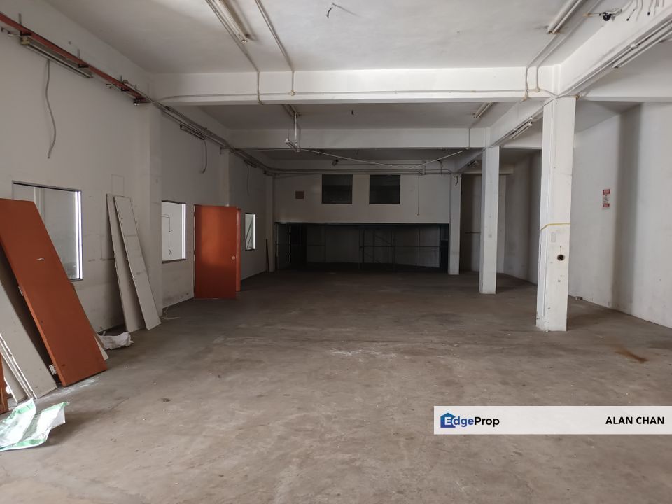 BASEMENT WAREHOUSE FOR RENT – TAMAN TAYNTON VIEW, CHERAS, Kuala Lumpur, Cheras