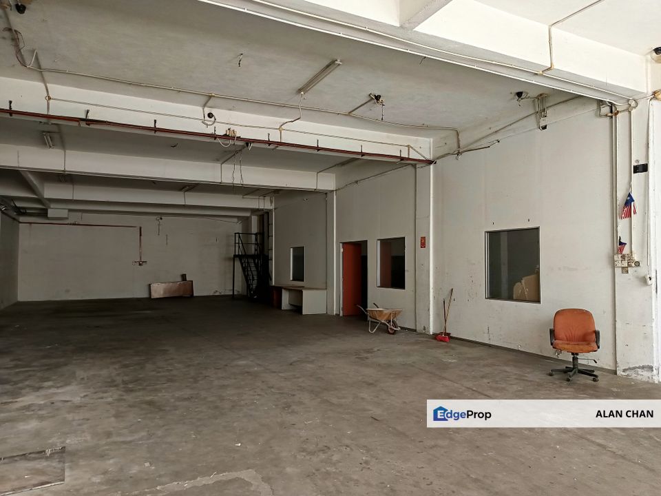 BASEMENT WAREHOUSE FOR RENT – TAMAN TAYNTON VIEW, CHERAS, Kuala Lumpur, Cheras