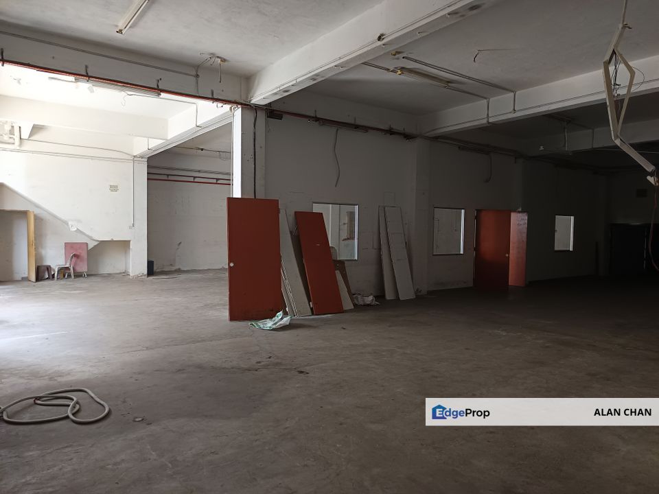 BASEMENT WAREHOUSE FOR RENT – TAMAN TAYNTON VIEW, CHERAS, Kuala Lumpur, Cheras