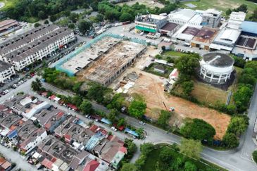 LINX 3 Industrial Avenue @ Ampang New 2 Storey Link Factory