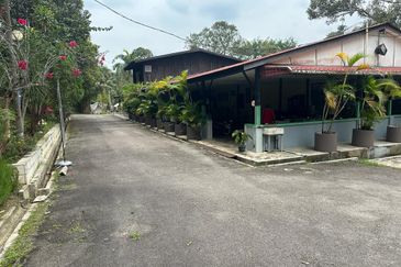 BENTONG TO KL OLD ROAD, BENTONG@Agri Land for Camping ,Durian Farm, Weekend Home, Resort, Bentong