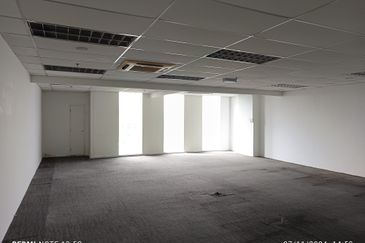 SKY PARK ONE CITY OFFICE LEVEL 6 FOR RENT