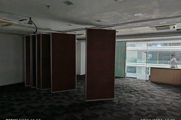 SKY PARK ONE CITY OFFICE LEVEL 6 FOR RENT