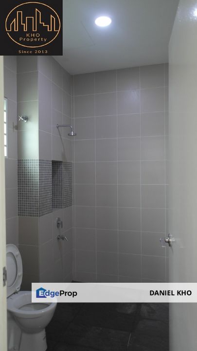 Nahara ,Bukit Raja Klang, no flood area ,End lot , Selangor, Klang