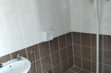 Pusat Perniagaan D'Kebun