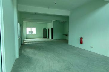 Pusat Perniagaan D'Kebun