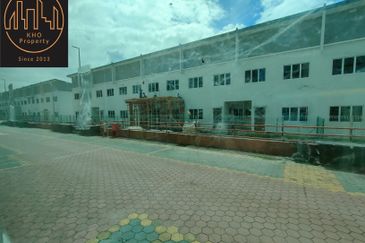 Pusat Perniagaan D'Kebun