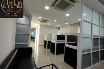 Pusat Perniagaan D'Kebun