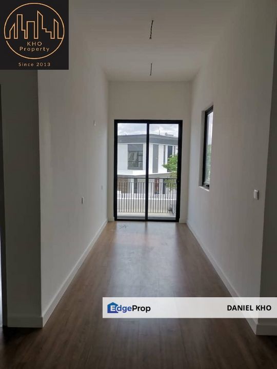 Double storey Semi D house Tropicana Aman  40 x 85, Selangor, Telok Panglima Garang