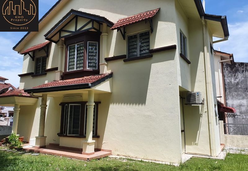 Double storey house Bukit Subang 
