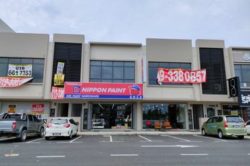 Triana @ Tropicana Amans