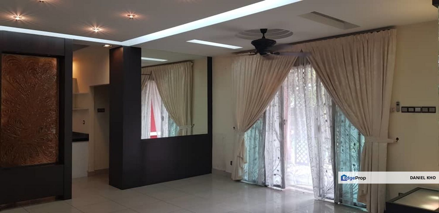 Double storey bungalow Aman Perdana Klang, Selangor, Klang