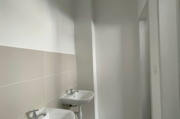 Triana @ Tropicana Amans