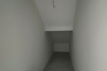 Triana @ Tropicana Amans