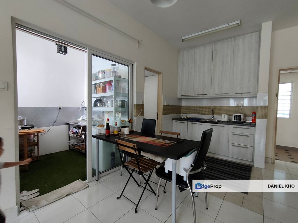 5 minutes to One Utama , Selangor, Damansara Perdana