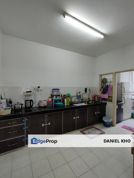 Sunway Suriamas Condominium 2.3 km away from Sunway Pynamid shopping mall , Selangor, Bandar Sunway