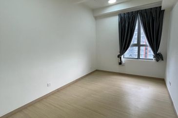 Gravit8 @ Klang South