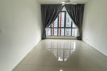 Gravit8 @ Klang South