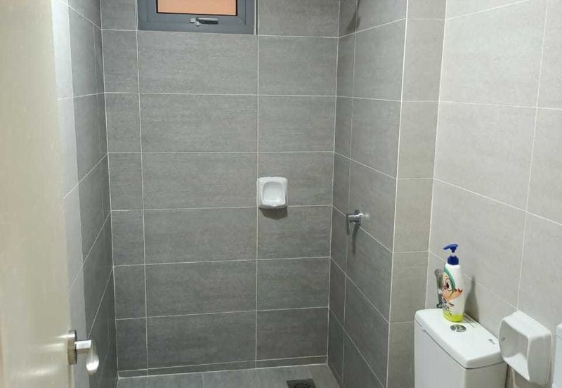 Gravit8 @ Klang South