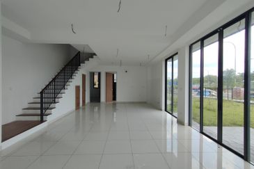 Taman Puchong Legenda