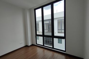 Taman Puchong Legenda