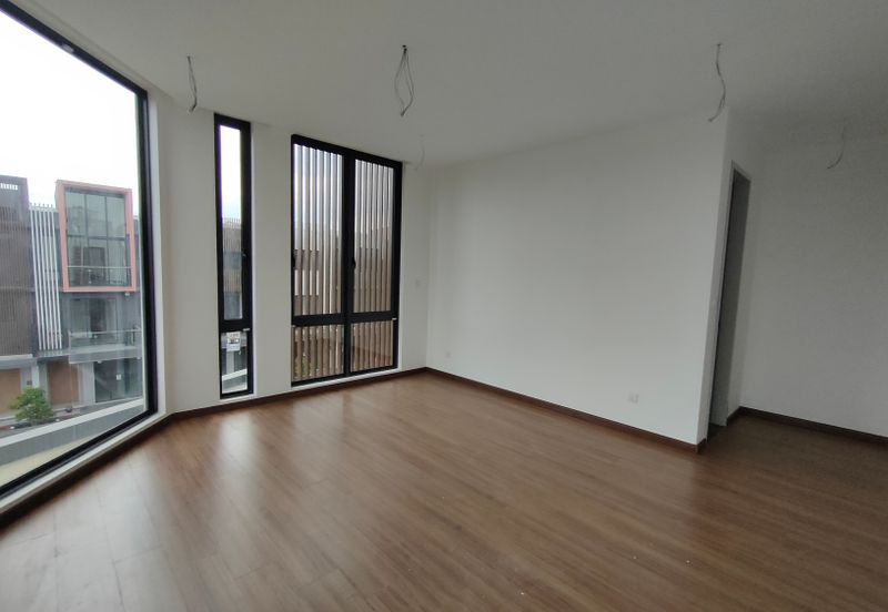 Taman Puchong Legenda