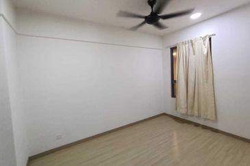 Gravit8 @ Klang South