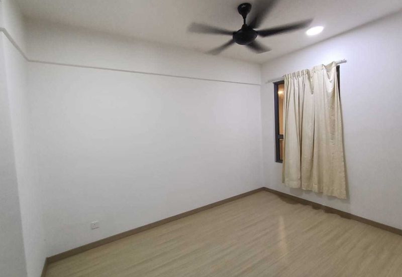 Gravit8 @ Klang South