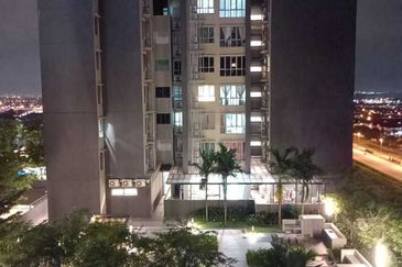 Gravit8 @ Klang South