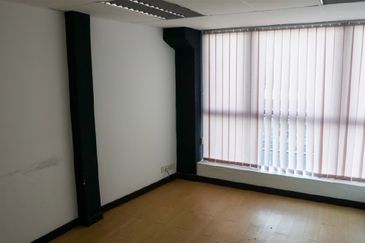 Taipan Business Centre, USJ 10