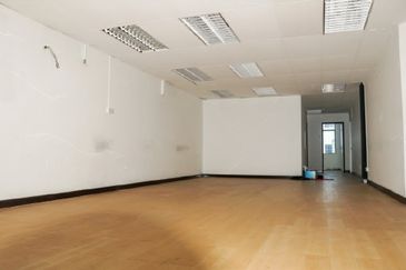 Taipan Business Centre, USJ 10