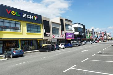 Triana @ Tropicana Amans