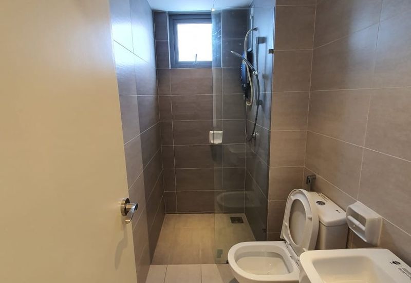 Gravit8 @ Klang South