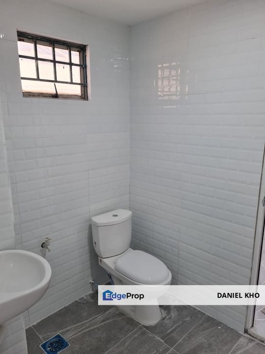 𝑵𝒆𝒘 𝒓𝒆𝒑𝒂𝒊𝒏𝒕𝒆𝒅 & 𝒓𝒆𝒇𝒖𝒓𝒃𝒊𝒔𝒉 & & 𝑵𝒆𝒘 𝒓𝒆𝒏𝒐𝒗𝒂𝒕𝒆𝒅  𝑮𝒐𝒐𝒅 𝒇𝒐𝒓 𝒊𝒏𝒗𝒆𝒔𝒕𝒎𝒆𝒏𝒕 𝒐𝒓 𝒐𝒘𝒏 𝒖𝒔𝒆 , Selangor, Klang