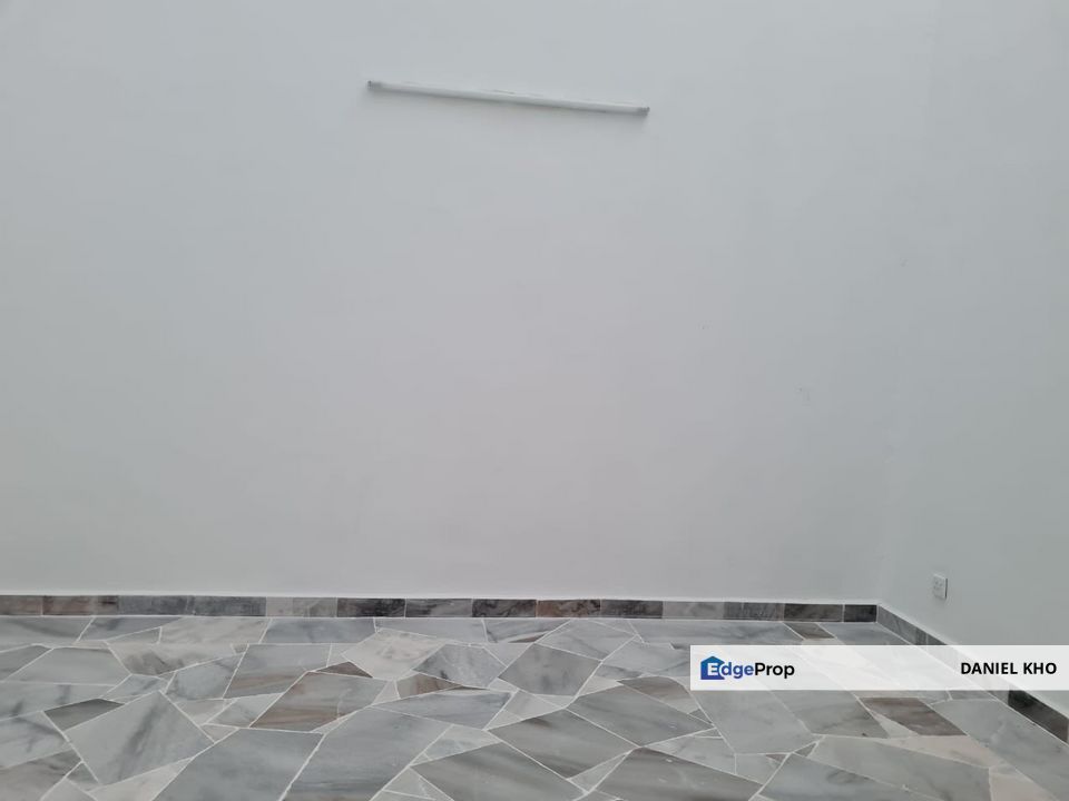 𝑵𝒆𝒘 𝒓𝒆𝒑𝒂𝒊𝒏𝒕𝒆𝒅 & 𝒓𝒆𝒇𝒖𝒓𝒃𝒊𝒔𝒉 & & 𝑵𝒆𝒘 𝒓𝒆𝒏𝒐𝒗𝒂𝒕𝒆𝒅  𝑮𝒐𝒐𝒅 𝒇𝒐𝒓 𝒊𝒏𝒗𝒆𝒔𝒕𝒎𝒆𝒏𝒕 𝒐𝒓 𝒐𝒘𝒏 𝒖𝒔𝒆 , Selangor, Klang