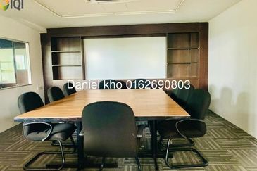 Taipan Business Centre, USJ 10