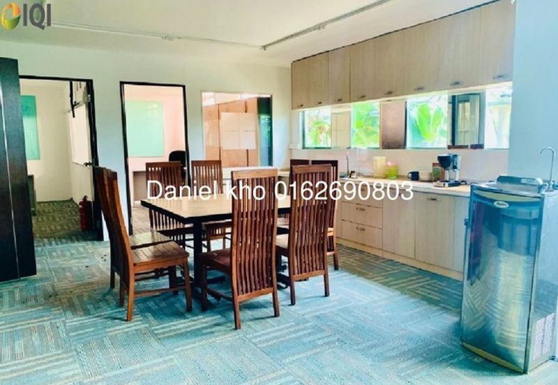 Taipan Business Centre, USJ 10