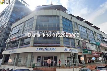 Taipan Business Centre, USJ 10