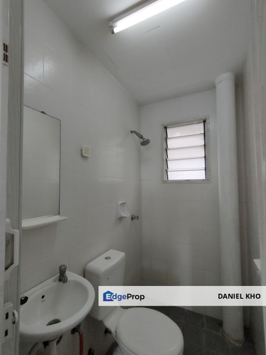 New repainted unit Kemuning Aman Apartment , Selangor, Shah Alam