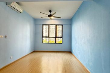 Gravit8 @ Klang South