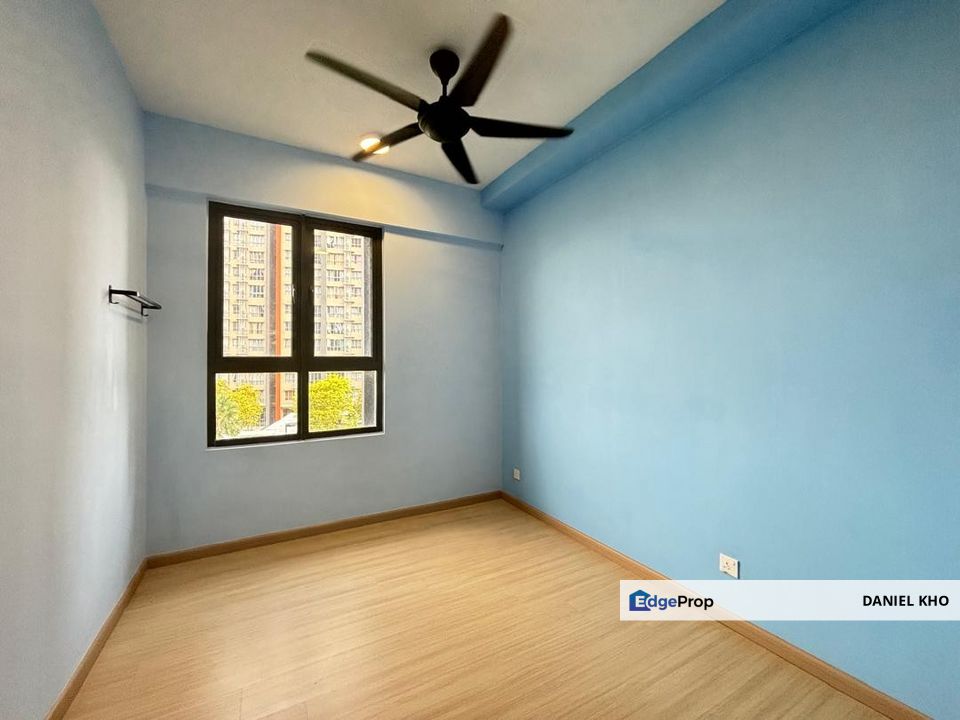 Gravit8 Ashino Residences, Kota Bayuemas, Klang – 3R2B, Nice View, Semi-Furnished – For Sale, Selangor, Klang