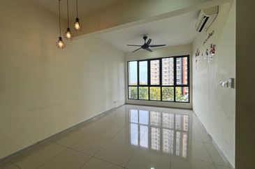 Gravit8 @ Klang South