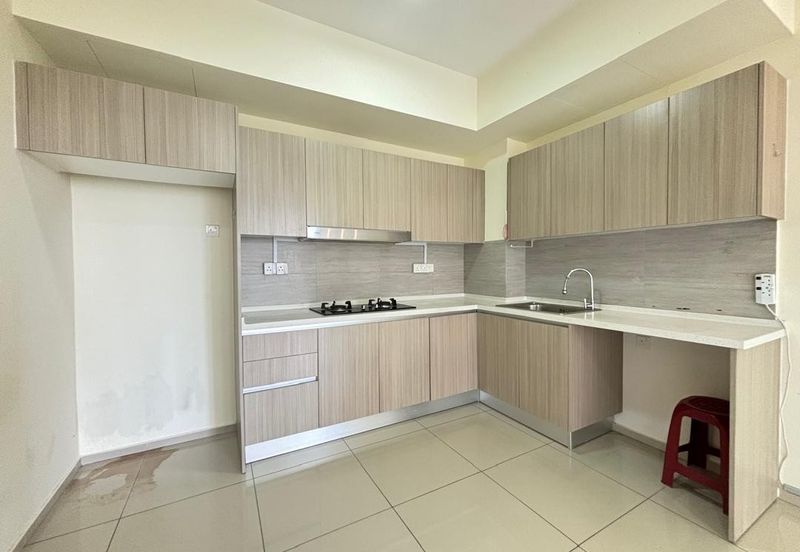 Gravit8 @ Klang South