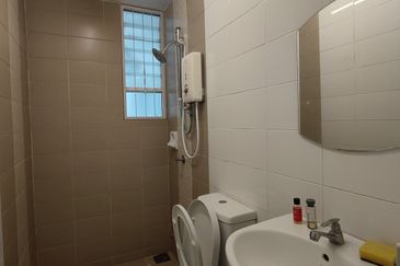 The Zest @ Kinrara 9