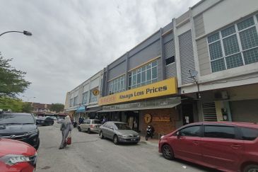 Taman Teluk Gedung Indah