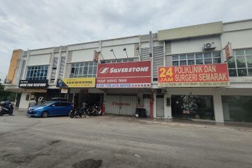 Taman Teluk Gedung Indah