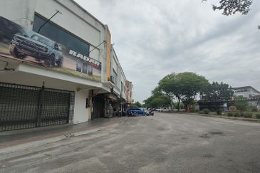 Taman Teluk Gedung Indah
