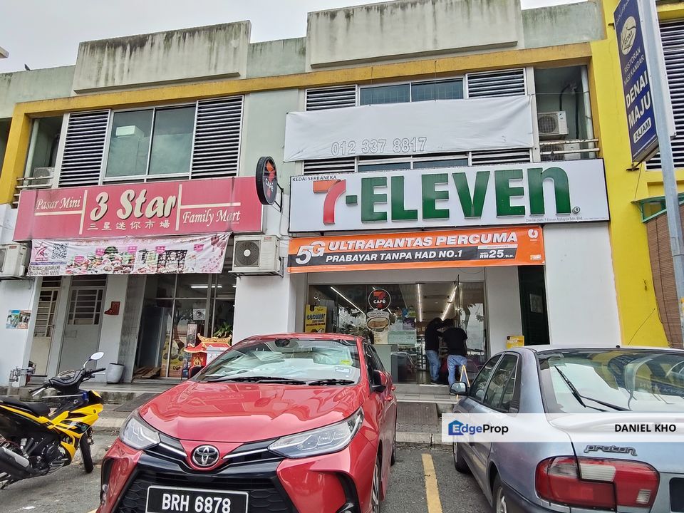 Facing main road ample parking first floor shop , Selangor, Klang